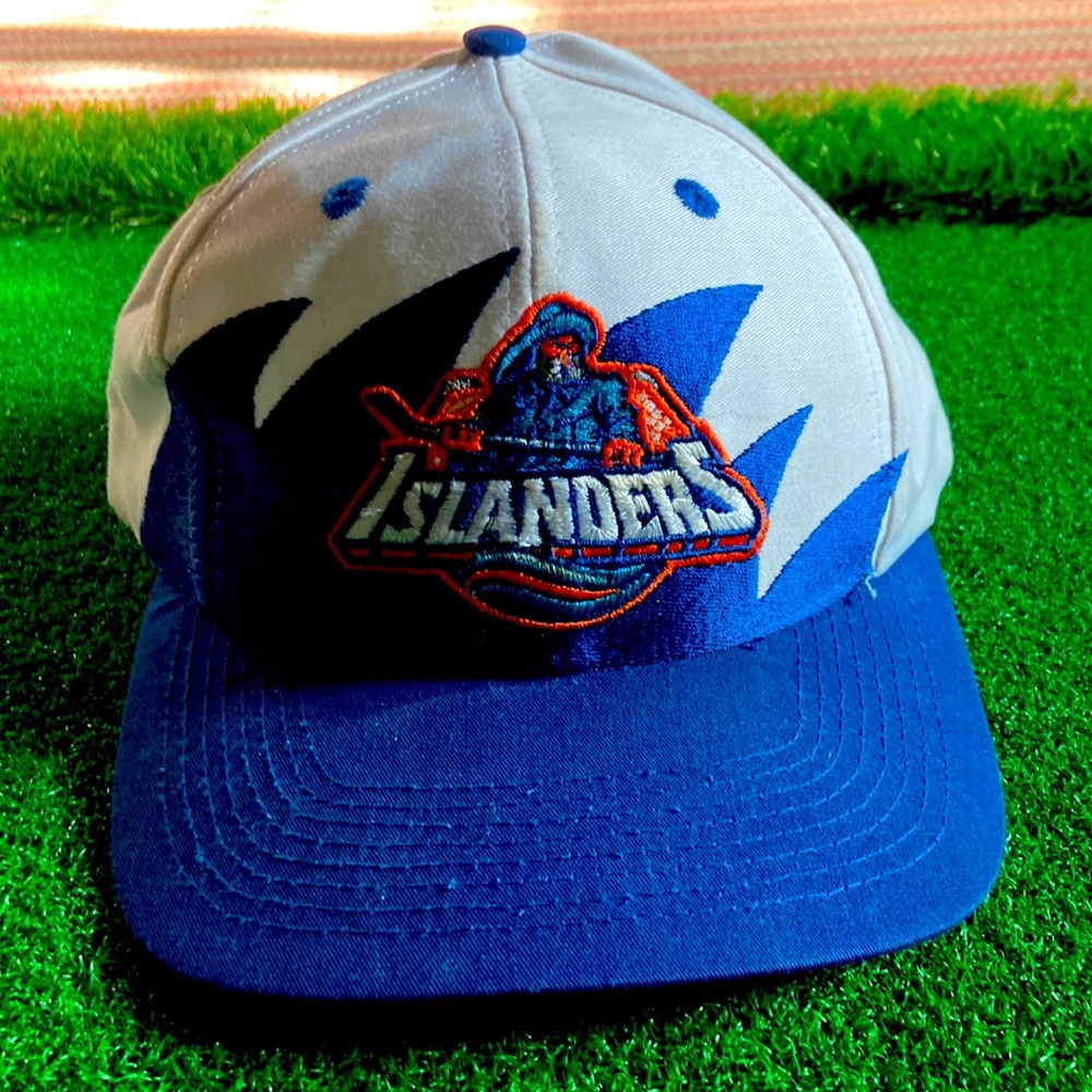Very rare New York islanders shark tooth style SnapBack